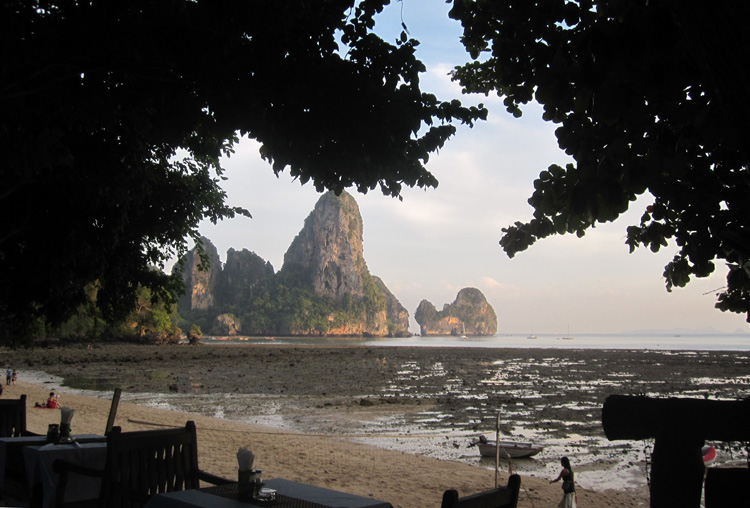 TonSai Thailande La plage à marée basse