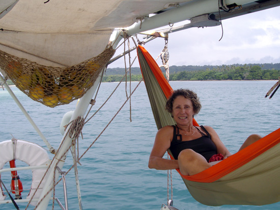 Genevive dans le hamac