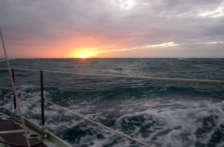 Coucher de soleil au grand large